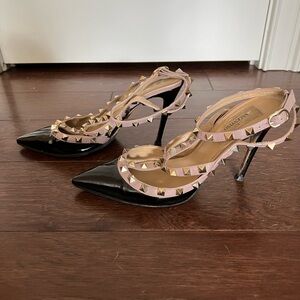 Valentino Garavani Rockstud Ankle Strap Pump